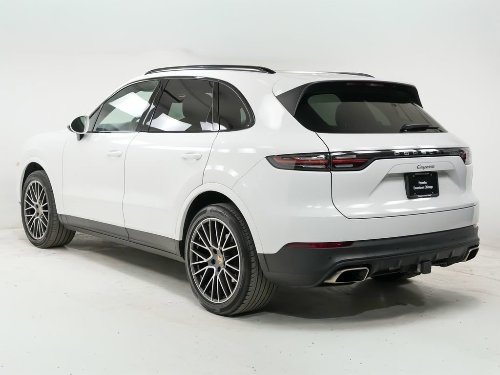 Certified 2023 Porsche Cayenne w/ Premium Package AWD/4WD image 3