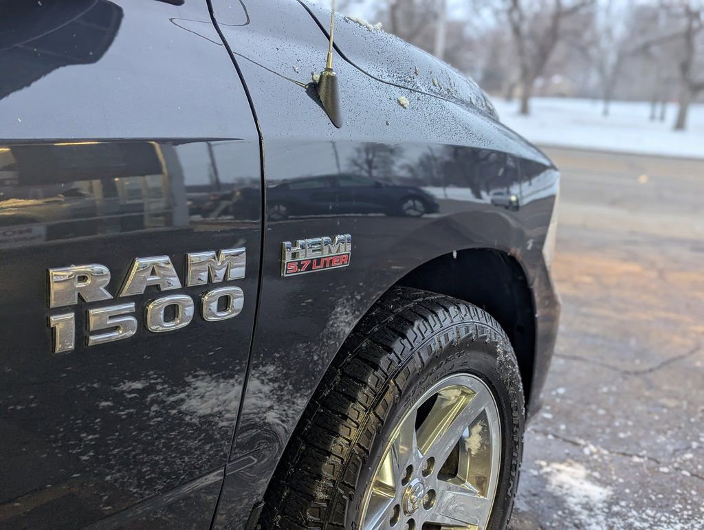 Used 2017 RAM 1500 Express w/ Express Value Package image 12