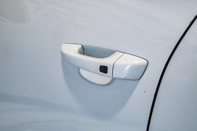 Used 2017 Porsche Cayenne AWD/4WD image 61