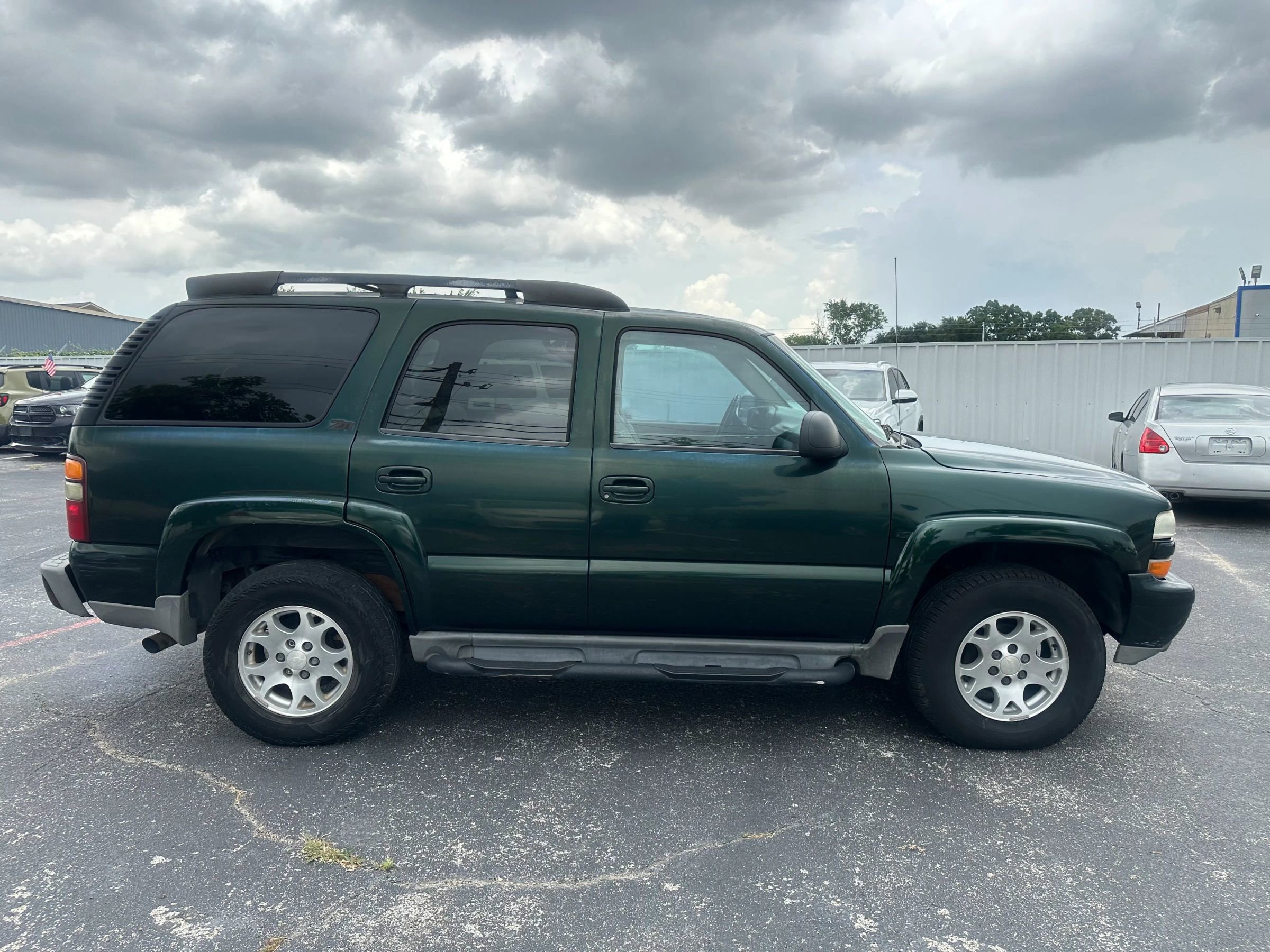 Used 2002 Chevrolet Tahoe Z71 image 4