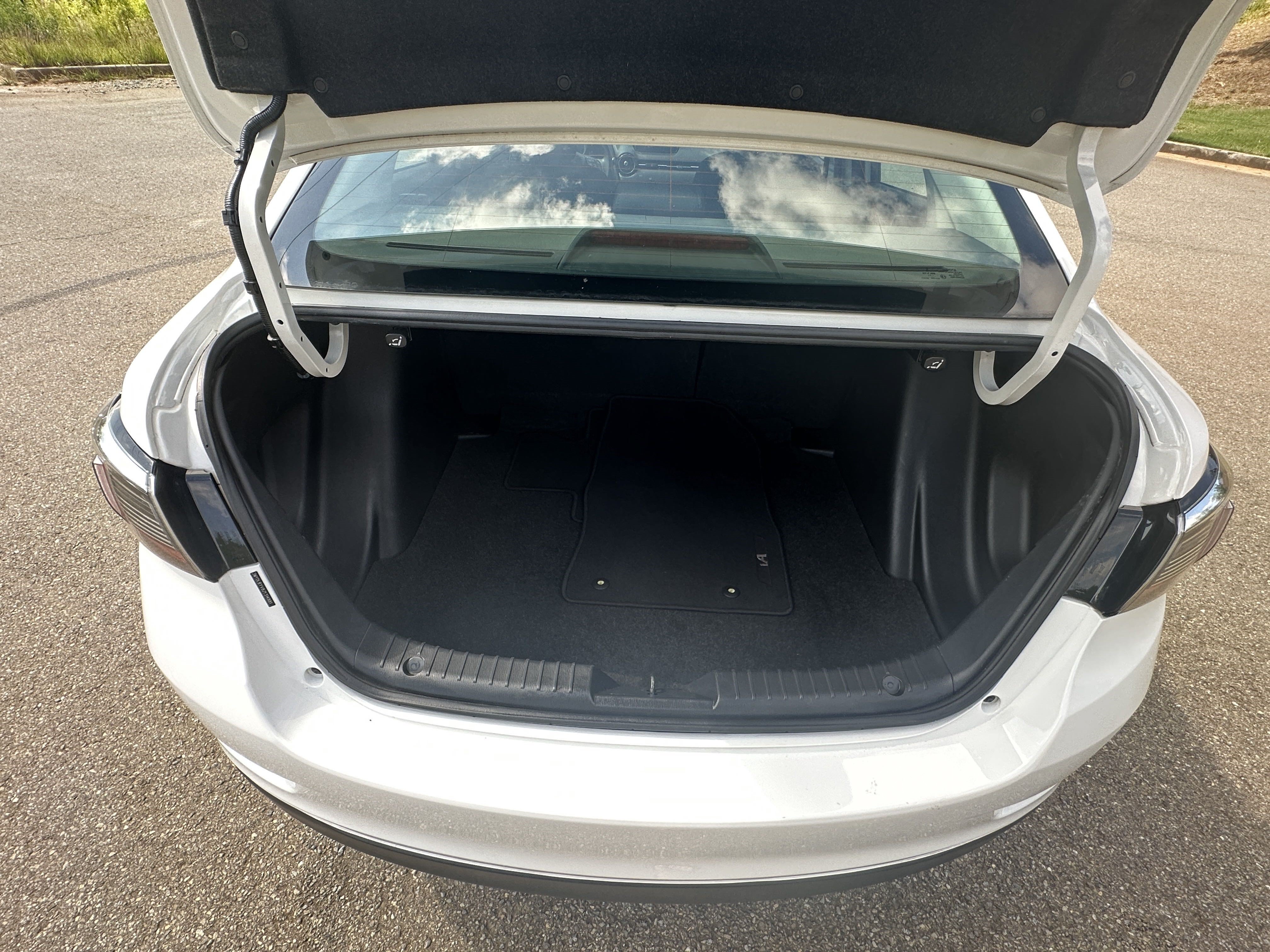Used 2018 Toyota Yaris iA FWD image 18