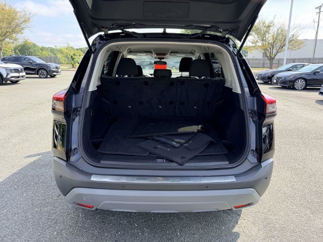 Used 2021 Nissan Rogue SV AWD/4WD image 12