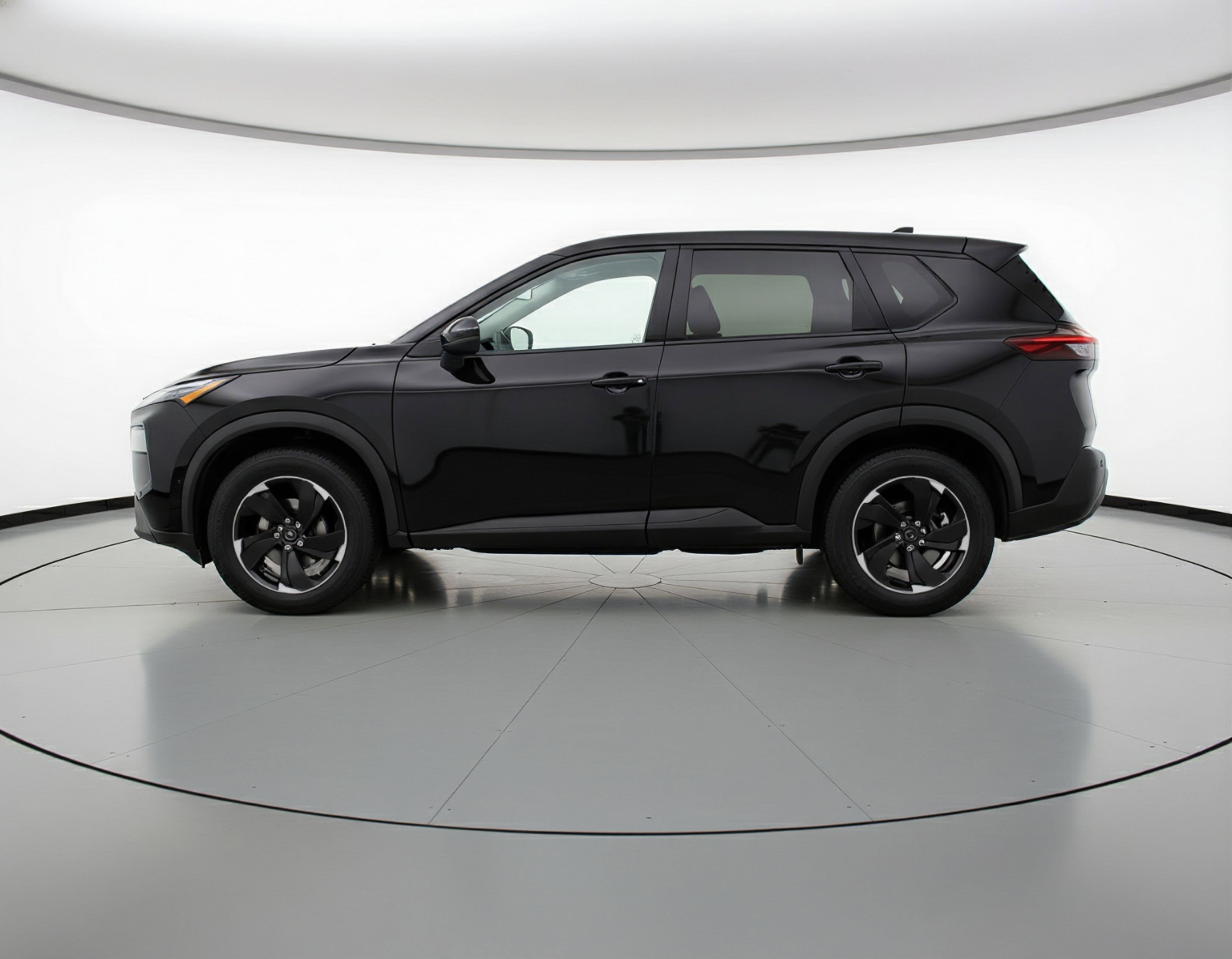 Used 2025 Nissan Rogue SV FWD image 5