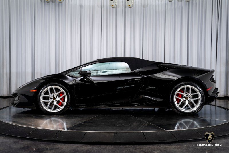 Used 2019 Lamborghini Huracan LP 580-2 image 9