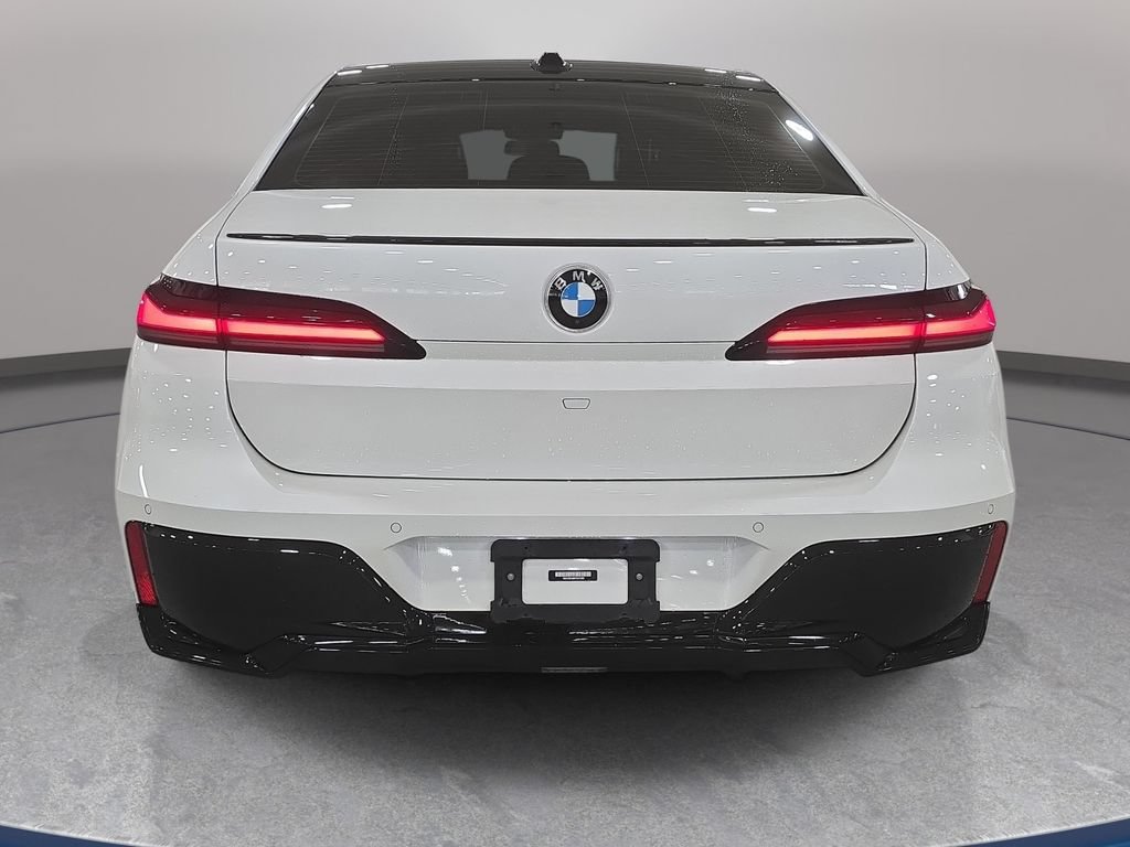 Certified 2023 BMW 740i RWD image 6