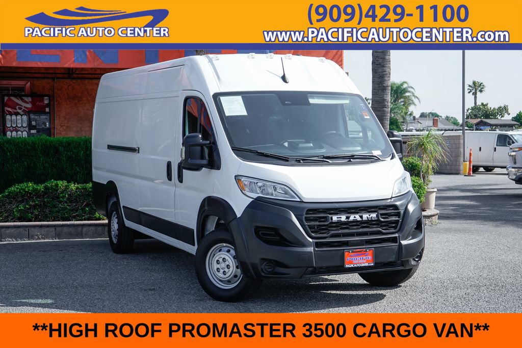 Used 2023 RAM ProMaster 3500 FWD image 1
