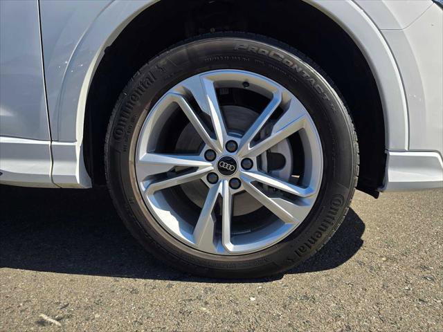 Certified 2023 Audi Q3 2.0T Premium Plus w/ Premium Plus Package AWD/4WD image 9