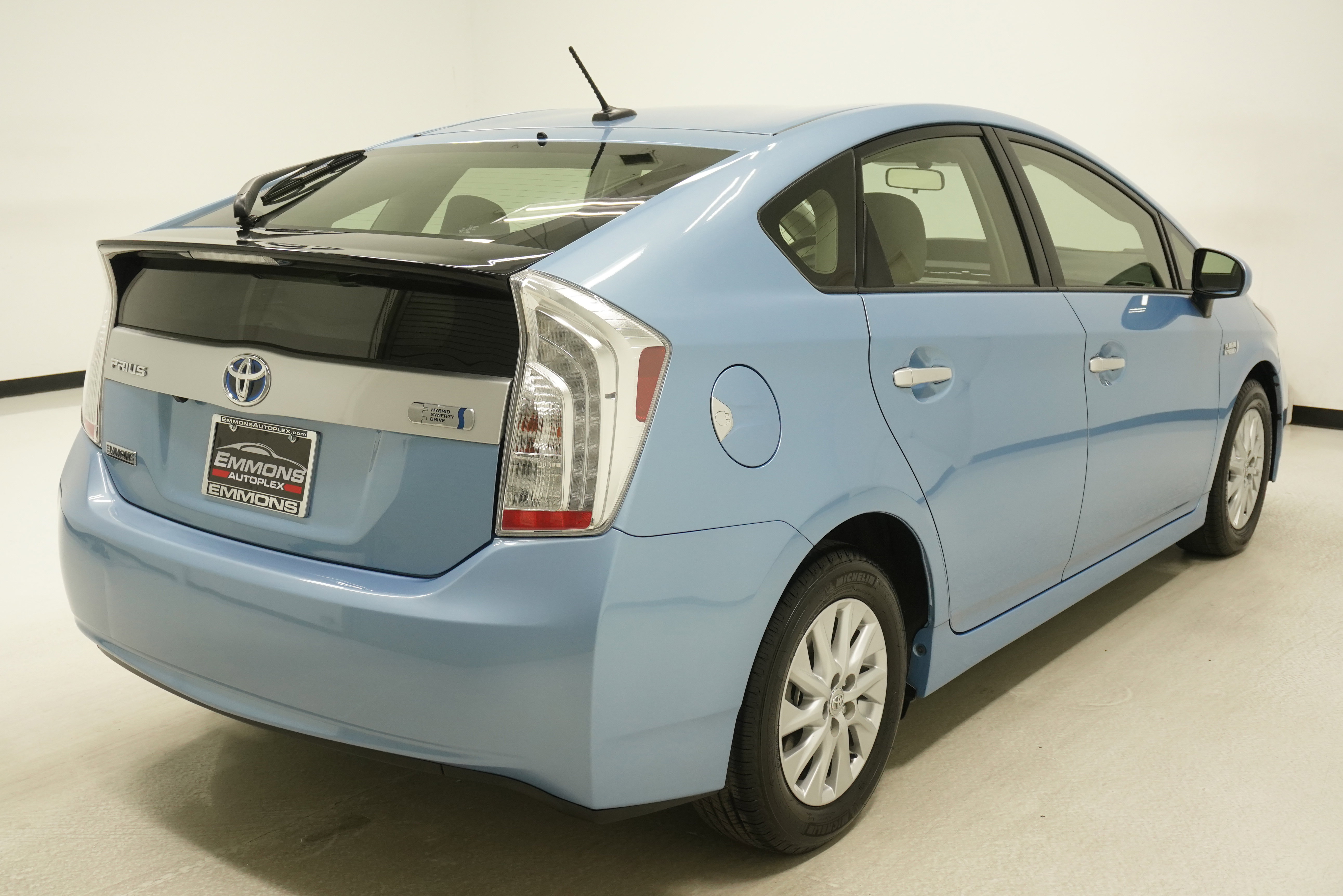 Used 2012 Toyota Prius Prime Plug-In Hybrid image 4