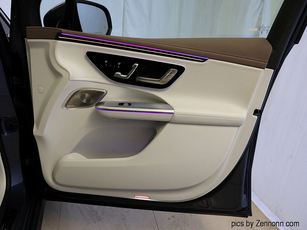 Used 2023 Mercedes-Benz EQE 350+ 4MATIC SUV w/ Exclusive Trim Package image 33