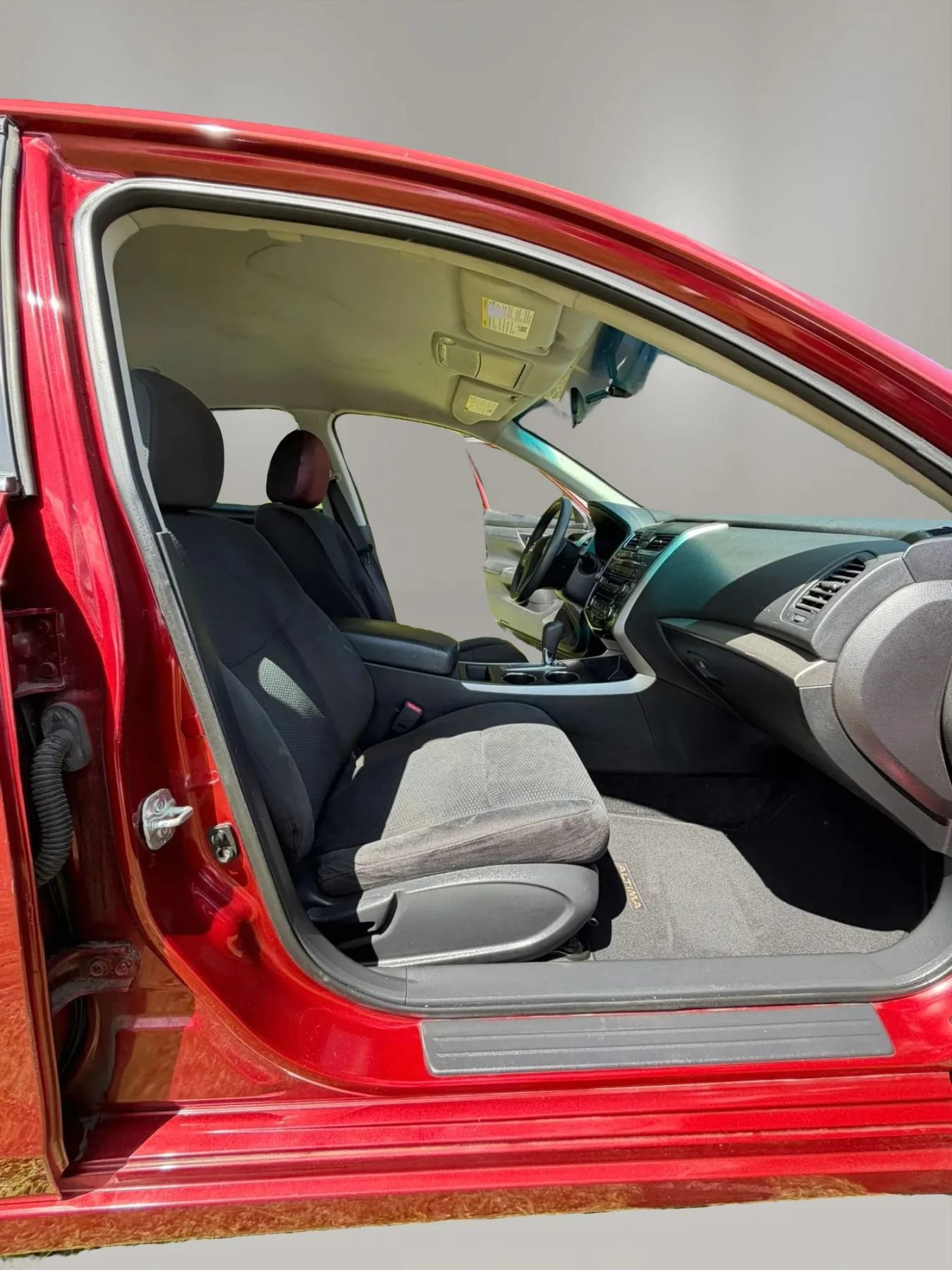 Used 2015 Nissan Altima 2.5 S w/ Power Driver Seat Package FWD image 10