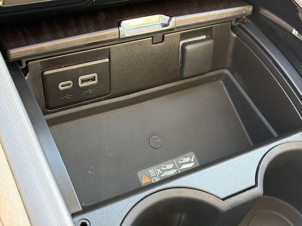 Used 2023 GMC Yukon XL Denali w/ LPO, Floor Liner Package AWD/4WD image 38