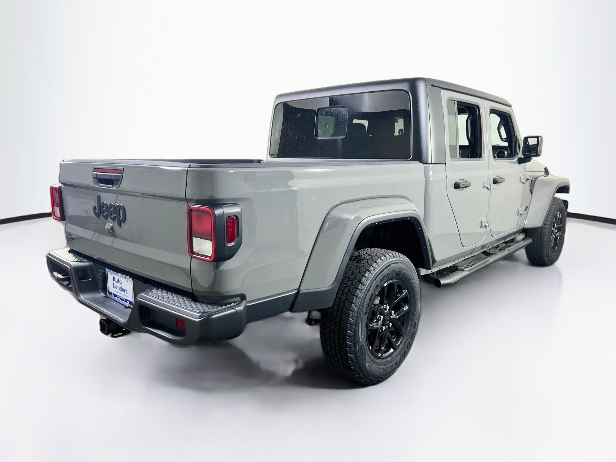 Used 2023 Jeep Gladiator Sport AWD/4WD image 5