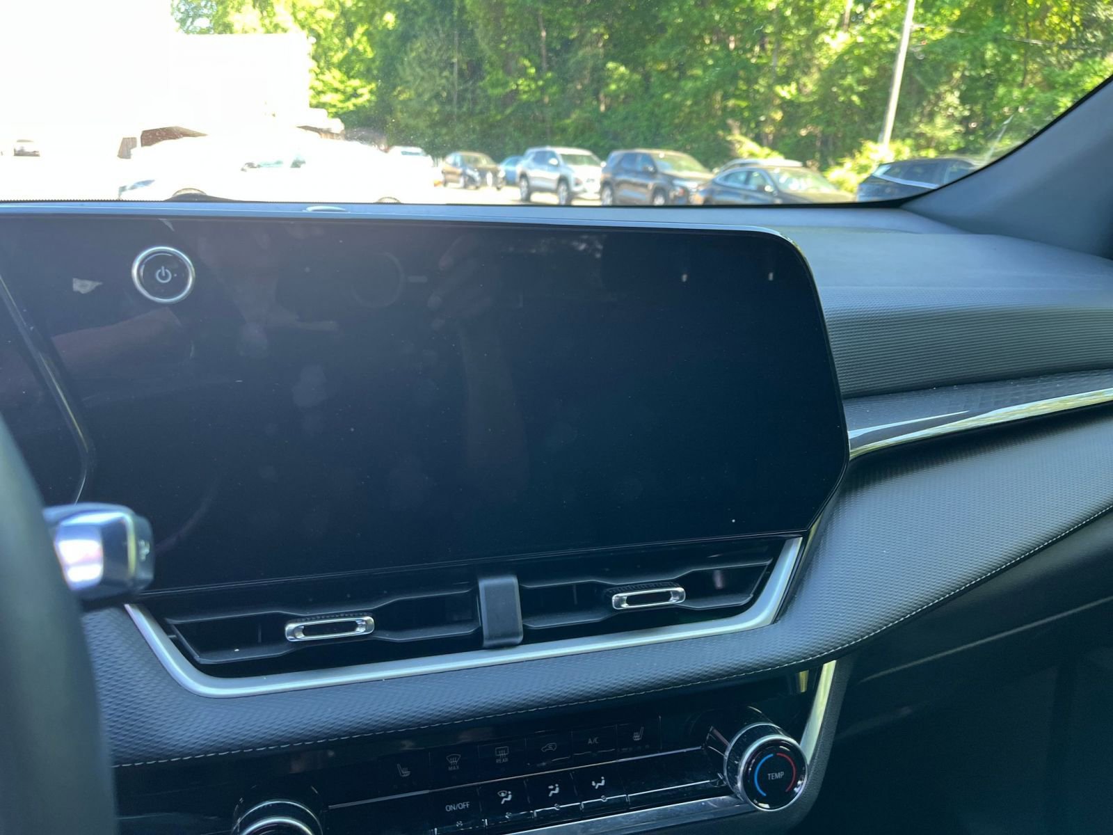 Used 2025 Chevrolet Equinox LT FWD image 17