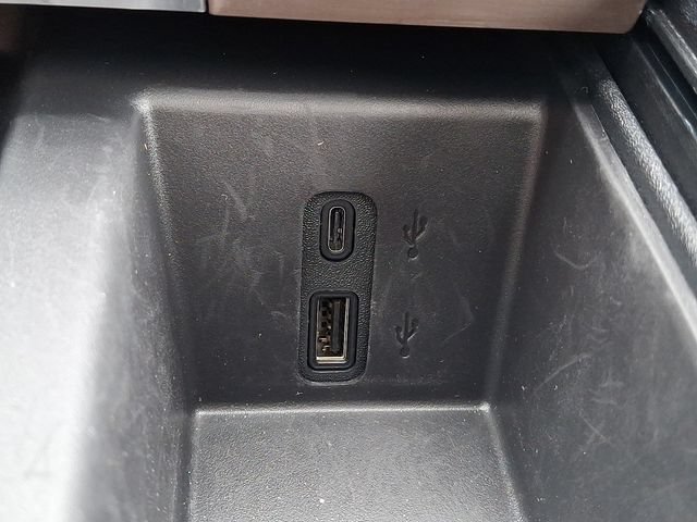 Used 2026 GMC Acadia Denali FWD image 24