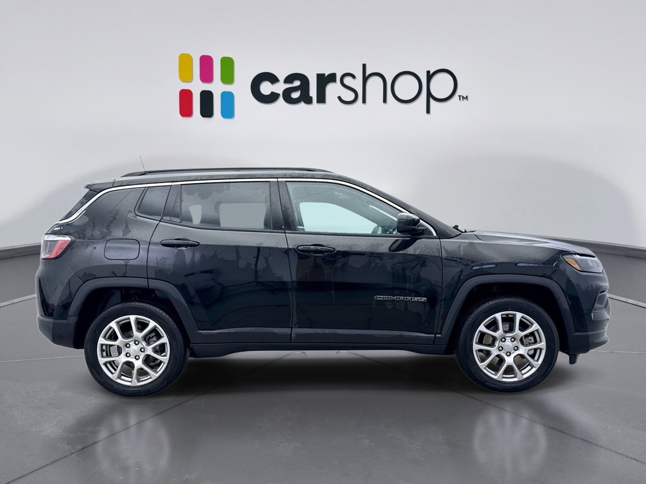Used 2023 Jeep Compass Latitude image 6