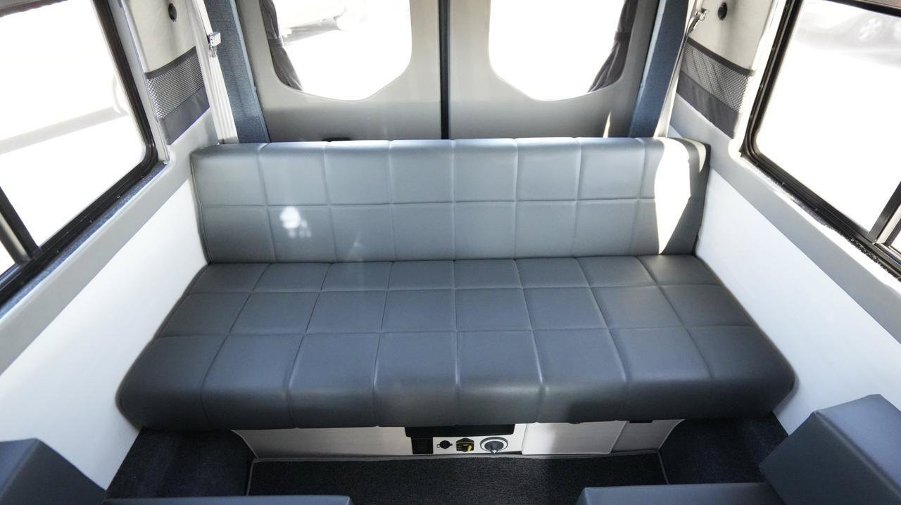 Used 2022 Mercedes-Benz Sprinter 2500 image 14