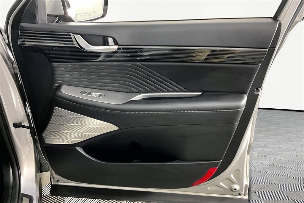 Used 2024 Hyundai Palisade Calligraphy image 28