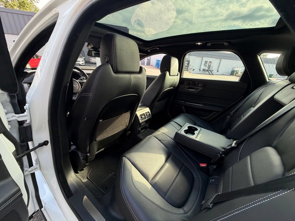 Used 2018 Jaguar XF S AWD/4WD image 21
