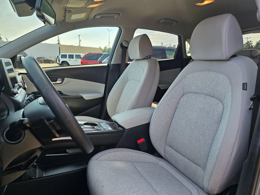 Used 2023 Hyundai Kona SE FWD image 20