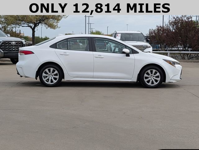 Used 2025 Toyota Corolla LE image 4