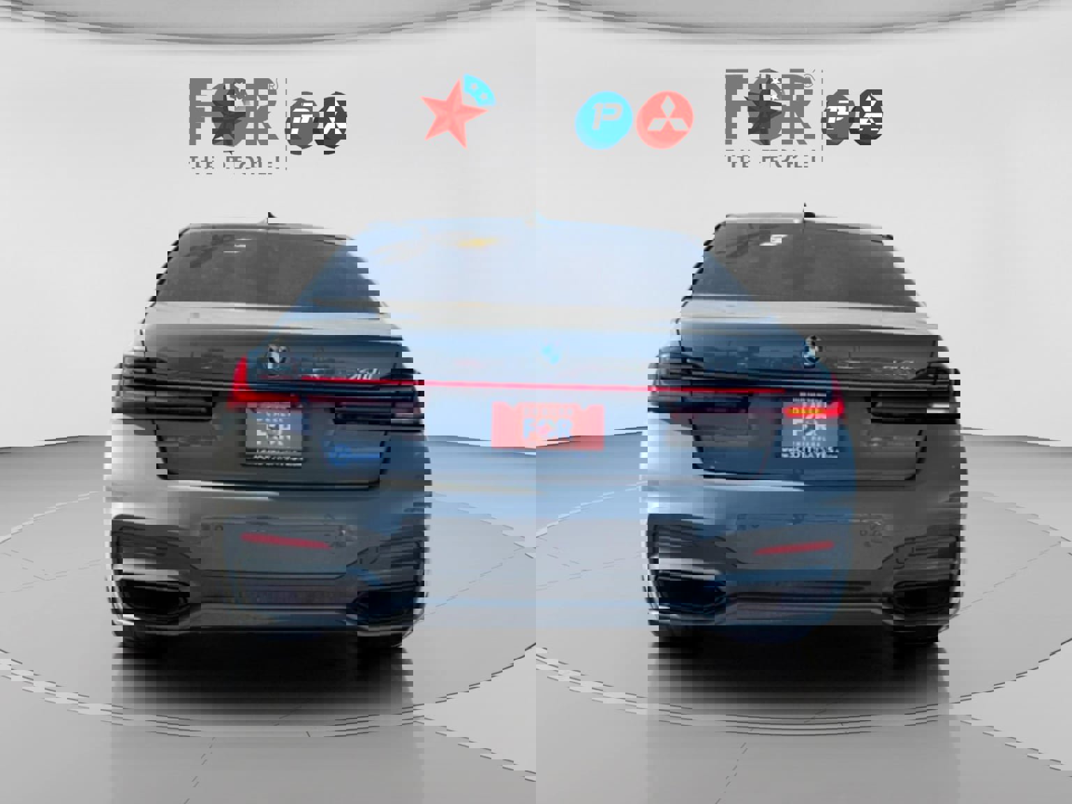 Used 2021 BMW 740i w/ M Sport Package image 4