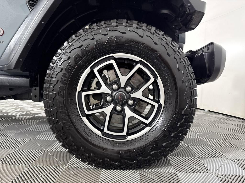 Used 2024 Jeep Gladiator Rubicon w/ Convenience Group image 10