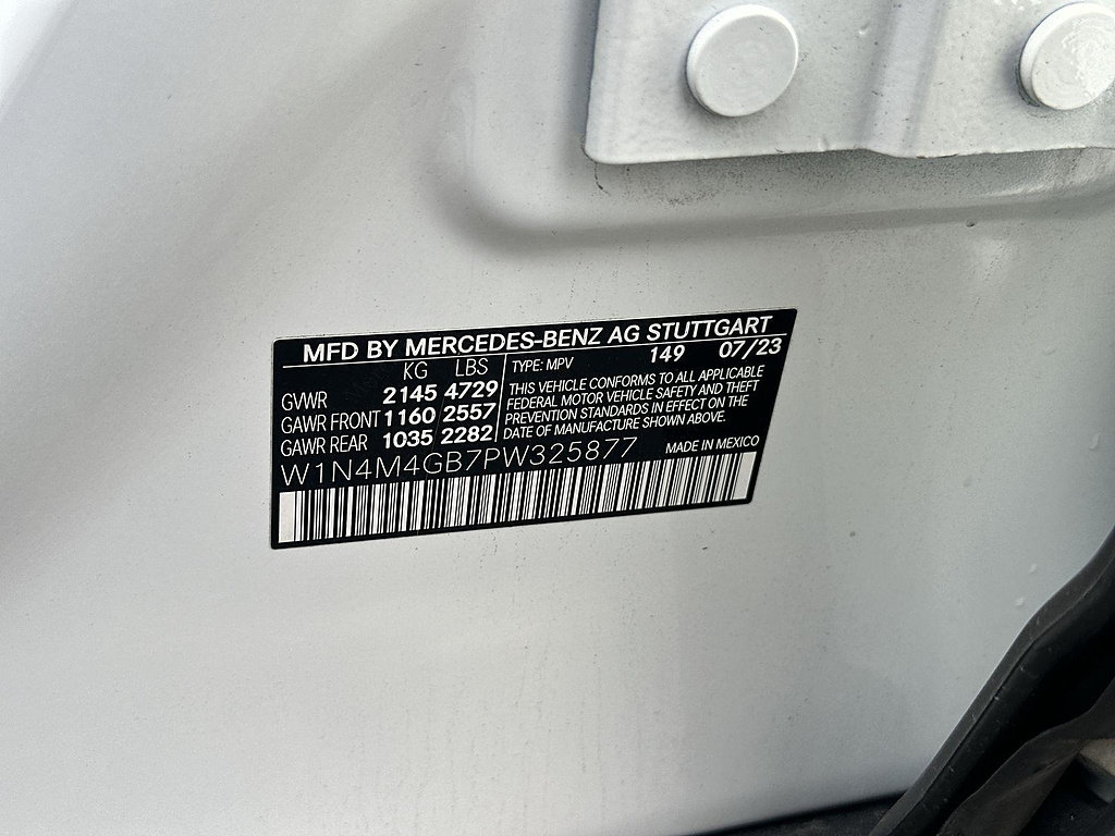 Used 2023 Mercedes-Benz GLB 250 image 33