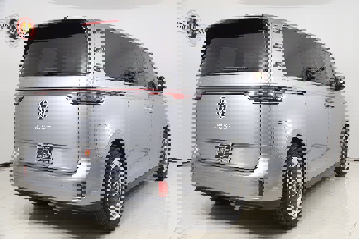 Used 2025 Volkswagen ID. Buzz Pro S image 3