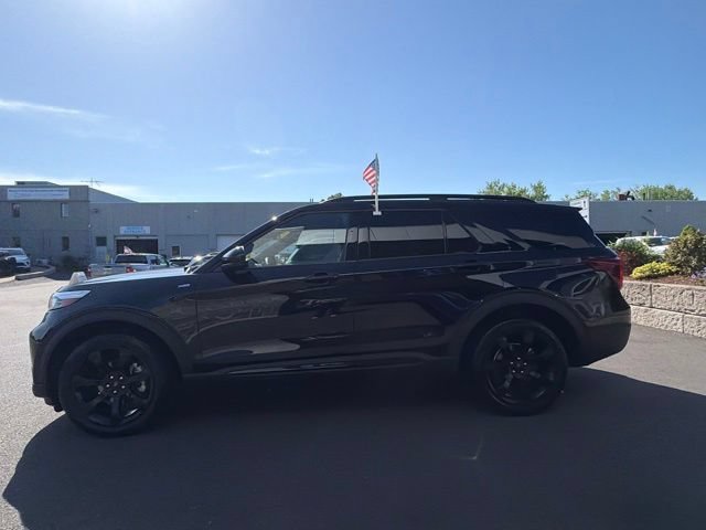 Used 2023 Ford Explorer ST-Line w/ Class IV Trailer Tow Package AWD/4WD image 4