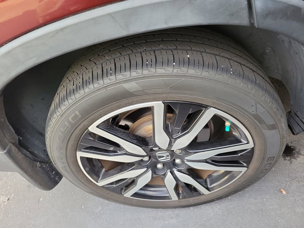 Used 2019 Honda Pilot Touring image 11