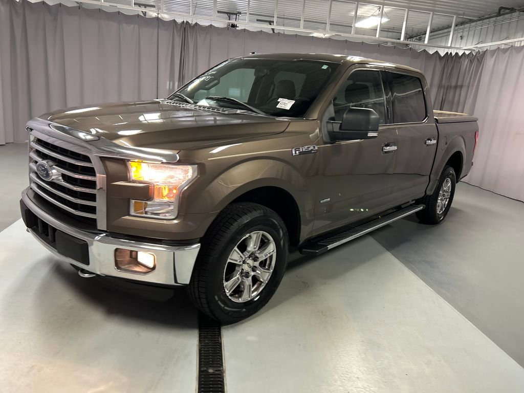 Used 2015 Ford F150 XLT w/ Equipment Group 302A Luxury AWD/4WD image 3