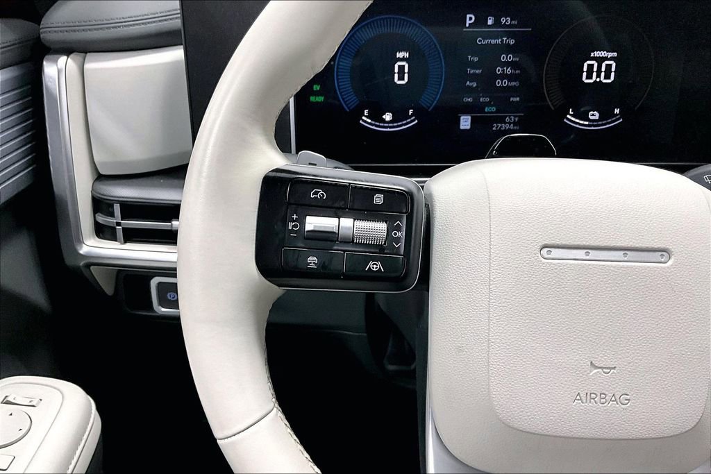 Certified 2025 Hyundai Santa Fe SEL FWD image 24