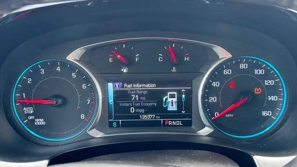 Used 2018 Chevrolet Traverse LT FWD image 17