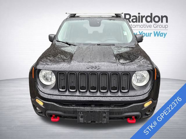 Used 2016 Jeep Renegade Trailhawk w/ Premium Trailhawk Package AWD/4WD image 2