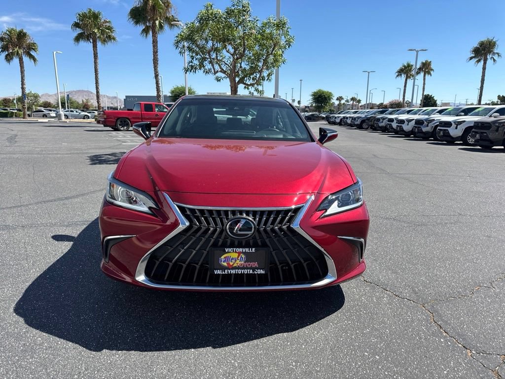 Used 2025 Lexus ES 350 w/ Premium Package FWD image 4