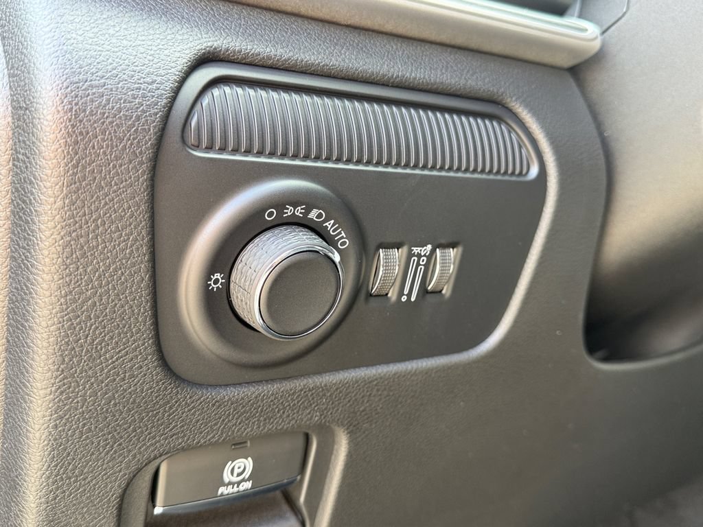 New 2026 Jeep Grand Wagoneer Limited AWD/4WD image 13