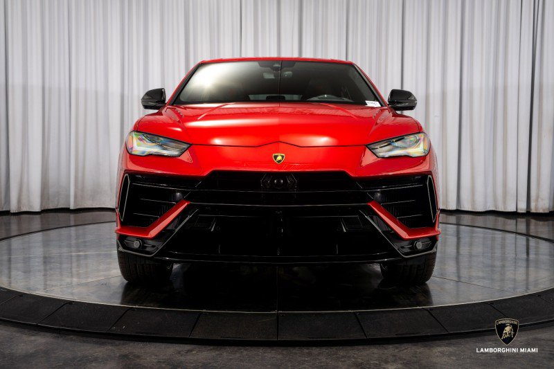 Used 2023 Lamborghini Urus S image 3