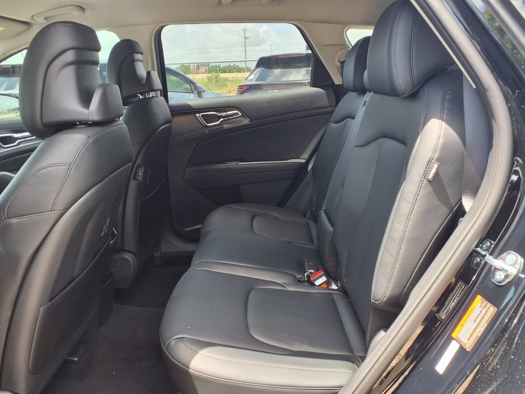 New 2026 Kia Sportage EX FWD image 13
