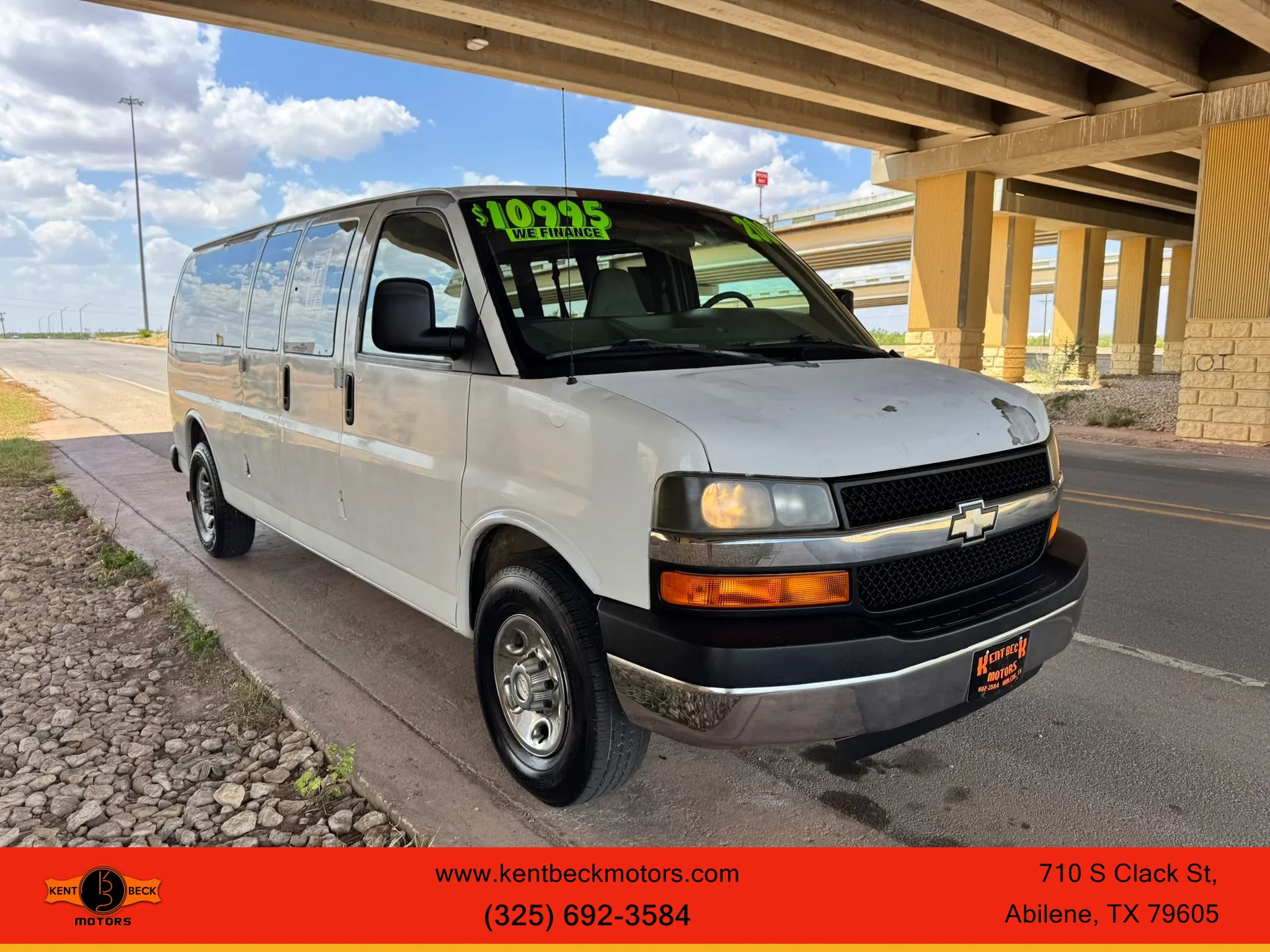 Used 2008 Chevrolet Express 3500 Extended Passenger w/ LT Preferred Equipment Group RWD image 1