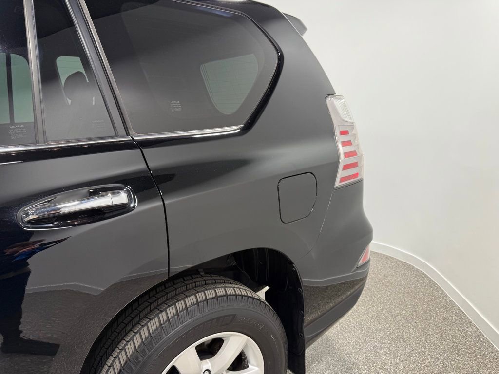 Used 2016 Lexus GX 460 w/ Navigation Package image 13