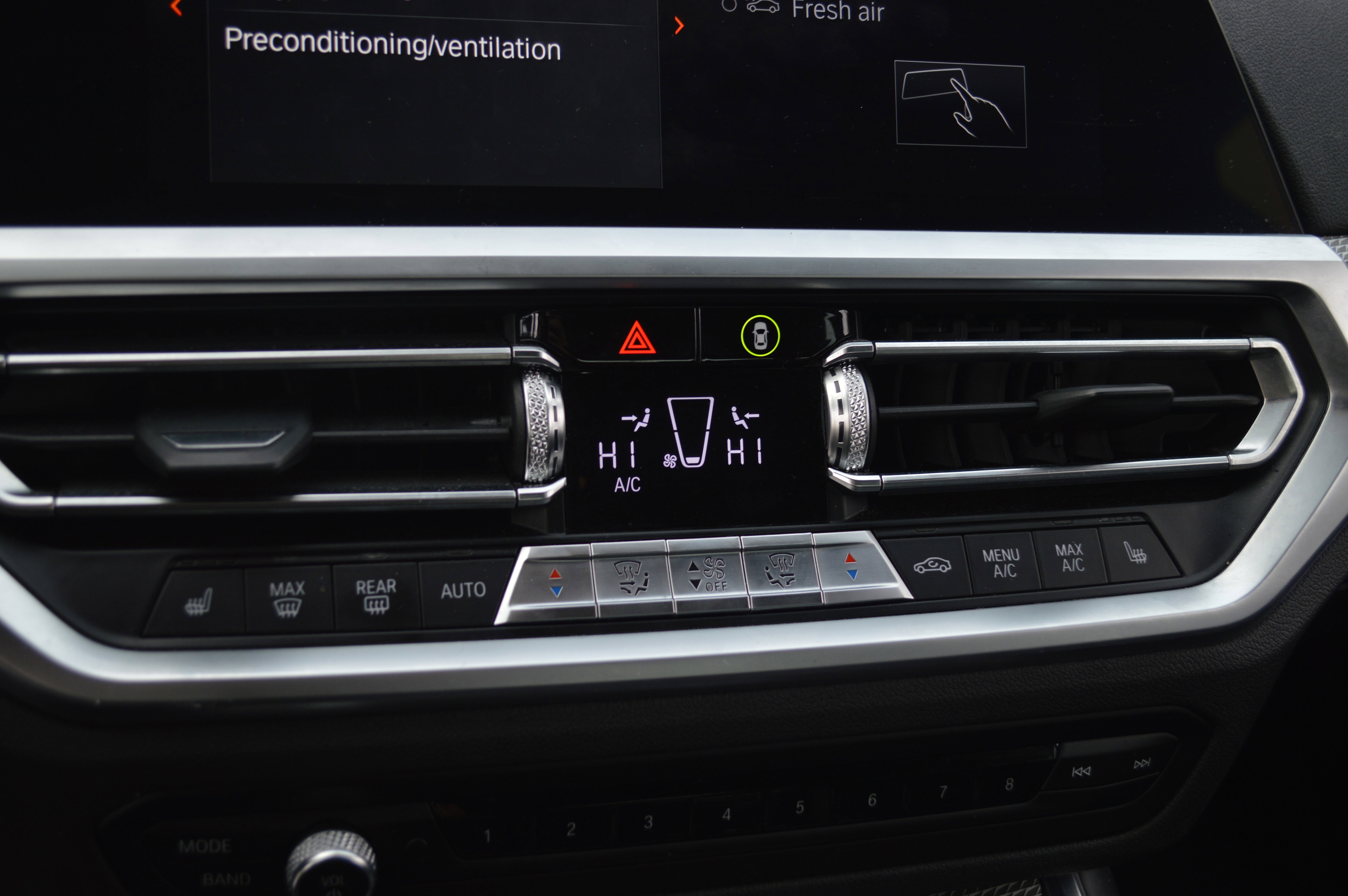 Used 2019 BMW 330i Sedan w/ M Sport Package image 22