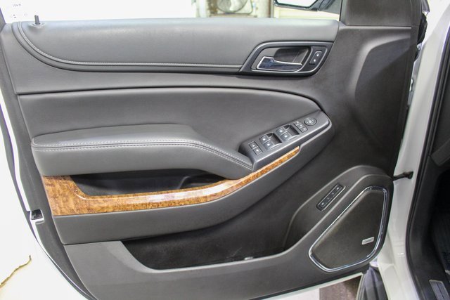 Used 2019 Chevrolet Suburban Premier image 8