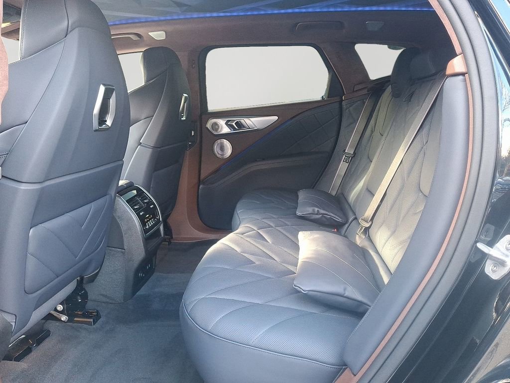 Used 2026 BMW XM Label Red image 8