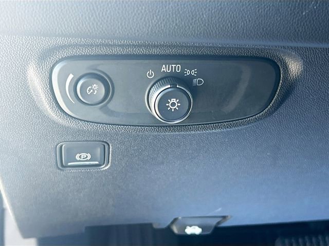 Used 2018 GMC Terrain SLE image 10