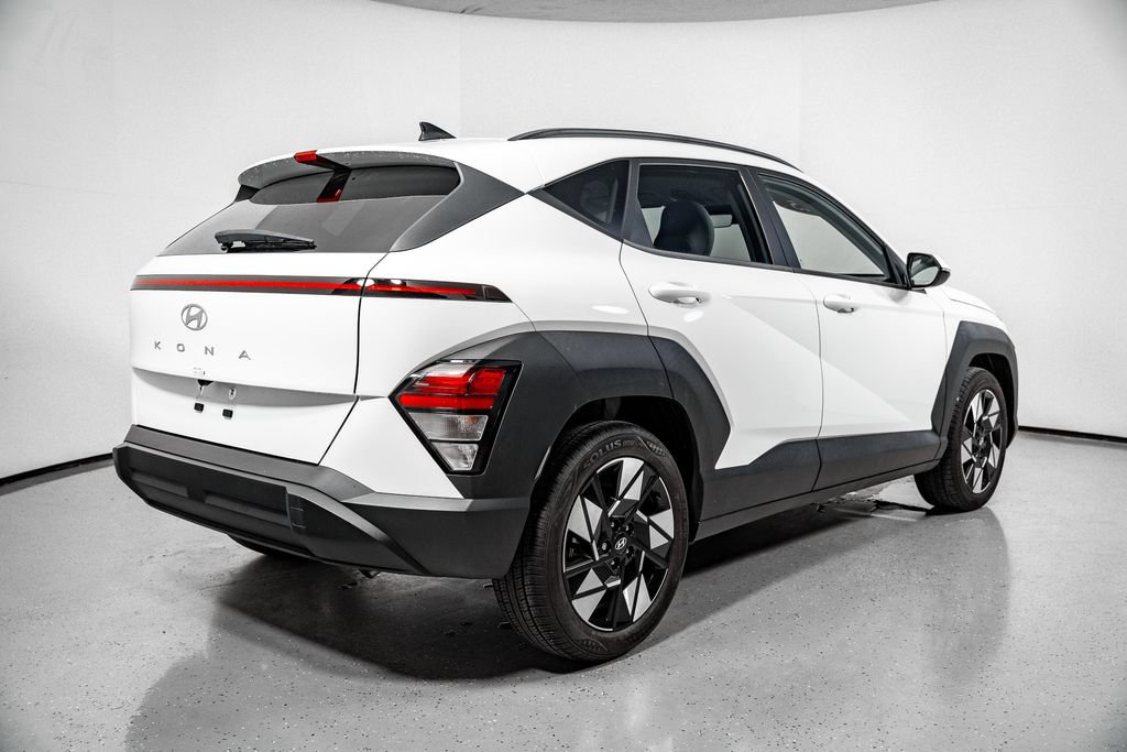 Certified 2025 Hyundai Kona SEL FWD image 7