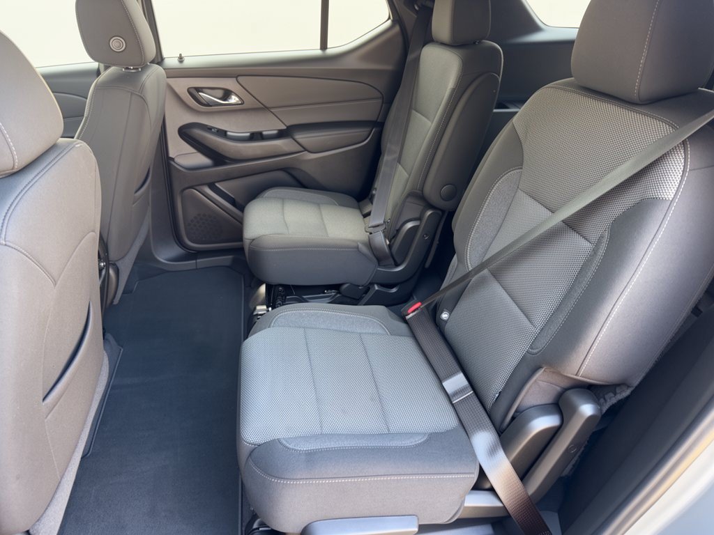Certified 2023 Chevrolet Traverse LT FWD image 25