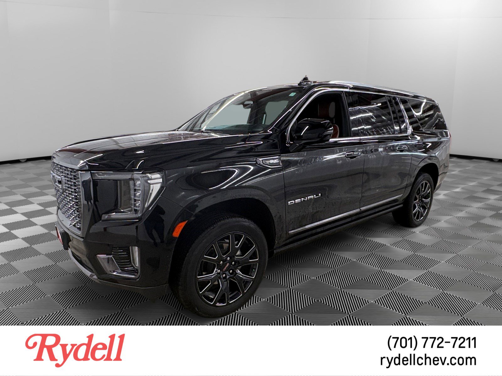Used 2024 GMC Yukon XL Denali Ultimate image 1