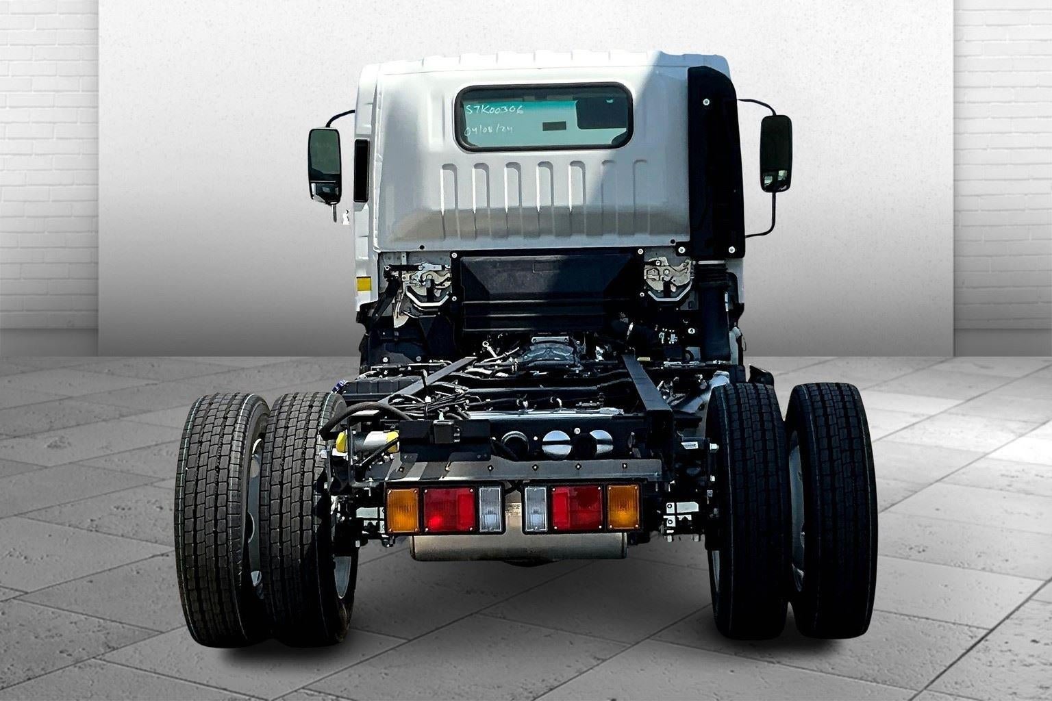 New 2025 Chevrolet Low Cab Forward 4500 XD RWD image 4