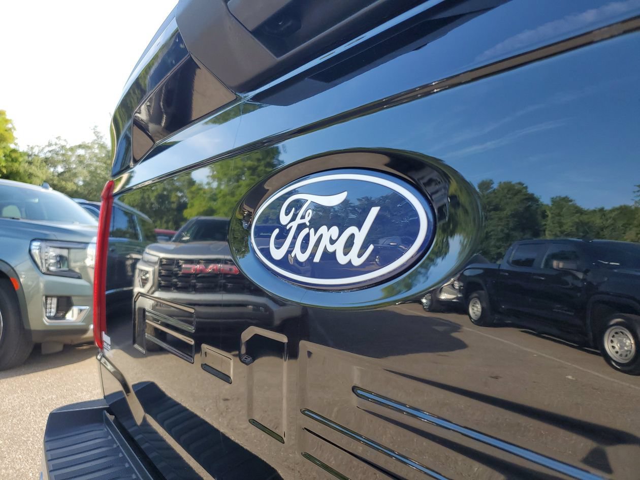 Used 2025 Ford F150 XLT w/ Equipment Group 301A Standard AWD/4WD image 6