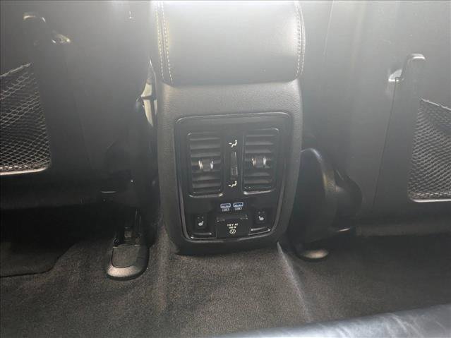 Used 2016 Jeep Grand Cherokee Overland image 20